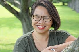 Sheila Flint's Instagram, Twitter & Facebook