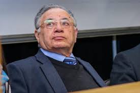 Pianoya mismar vurmaq