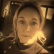 洛杉磯市長凱倫·巴斯現在聲稱人們不喜歡她,希望她辭職,因為她是黑人女性