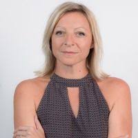 Karissa Perry's Instagram, Twitter & Facebook