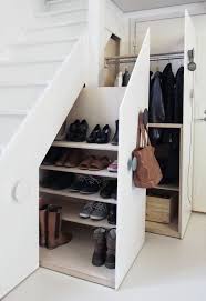 Decouvrir Les Meubles A Chaussures En 50 Photos Rangement Escalier Rangement Sous Escalier Amenagement Maison