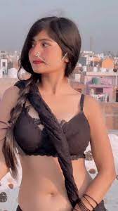 Neha Singh bigboob Indian Instagram girl braless and cleavage...