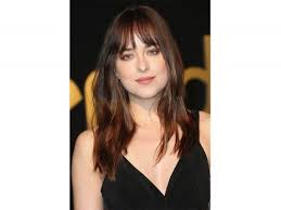 La tendenza caramello è la più amata dalle donne . Capelli Cinnamon Hot Chocolate La Tinta Castana Del Momento