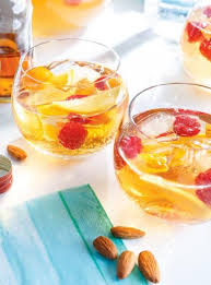 Cocktail A La Framboise Et A L Aperol Ricardo Recipe In 2020 White Sangria Watermelon Smoothies Sangria Recipes