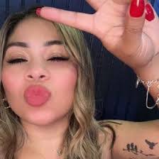 Monique Robles's Instagram, Twitter & Facebook