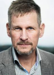 Robert Karjel: Hans dramatiska verkliga händelser hamnar i böckerna