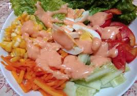 Aneka salad buah juga sangat mudah dibuat, cukup mencampur aneka buah sehat kita bisa membuat salad buah yang enak dan kaya manfaat. Cara Memasak Rahasia Salad Sayur Mayones