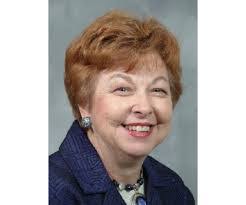 Mary Beach's Instagram, Twitter & Facebook