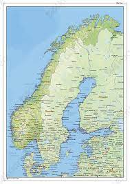 Goede duidelijke wegenkaart aan twee kanten bedrukt. Natuurkundige Landkaart Noorwegen 1453 Kaarten En Atlassen Nl