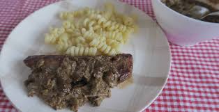 Onglet De Veau A La Sauce Aux Cepes Auxdelicesdemanue Onglet De Veau Alimentation Veau