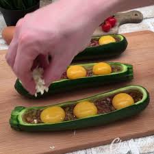 La Courgette Cocotte Simple Et Astucieux Courgette Gratin Cheese Eggs Delicious R Recettes De Cuisine Recette Avec Courgette Cuisiner Courgette