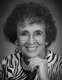 Martha Troyer's Instagram, Twitter & Facebook