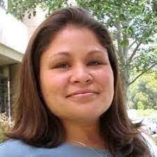 Robin Hurtado's Instagram, Twitter & Facebook