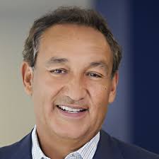 United Airlines CEO Oscar Munoz hospitalized