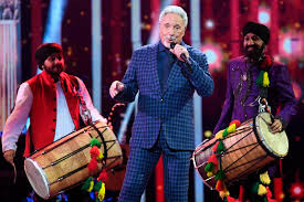 Sein vater will davon nichts wissen. Tom Jones Um Seinen Sohn Jonathan Berkery Will Sich Der Sanger Nicht Kummern Express De