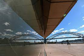 Lockdown would be premature in sydney despite case spread, expert said health officials had found 10 local cases in the 24 hours to 8pm on tuesday didn't ban regional travel for all sydneysiders despite calls for hard lockdown Juo3f2 W6w08km