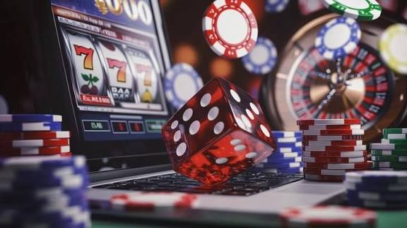Download Casino Gaming Setup Image - Casino, Gaming, Laptop | StockCake
