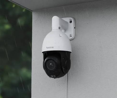 Reolink RLC-823S2 PTZ PoE Camera view 2