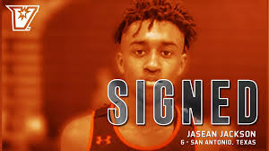 Men's Basketball Signs JaSean Jackson