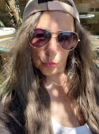 Time to have a good day ♥️🖤