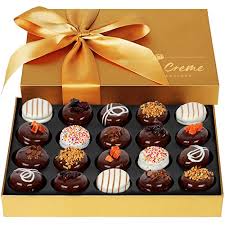 The cornish food box company ltd., unit 33, Hazel Creme Gold Cookie Gift Box Chocolate Box 20 Gourmet Food Gift Mothers Day Birthdays Anniversary Corporate Holiday Gifting In Dubai Uae Whizz Bakery Dessert Gifts