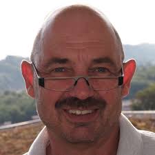 Inhaber Schranksysteme, Werdegang Inhaber, Schrankproffession