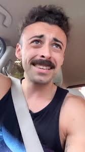 Who can relate? . . . #legday #friendsdontletfriendsskiplegday #chickenlegs