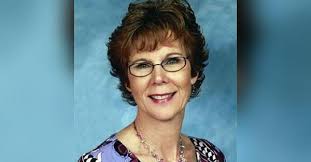 Barbara Wardlow's Instagram, Twitter & Facebook