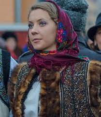 The higher the level of education, the more. Romanian Folk Traditional Clothing Part 2 Traditional Outfits Romanian Clothing Romanian People