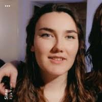 Estelle Barth's Instagram, Twitter & Facebook