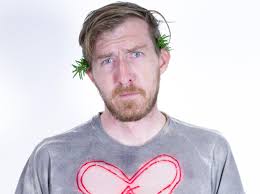 About — QUEEN ROSE ART HOUSE