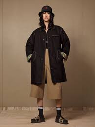 Zara Srpls Vogue Zara men's black statement trench coat sz large. zara srpls vogue