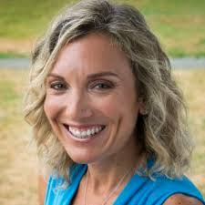 Tara Kay's Instagram, Twitter & Facebook