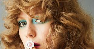 Retro účesy zo 70-tych rokov sú späť! Noste ich nadčasovo!