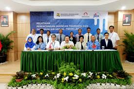 .'komunikasi' daripada kementerian tenaga, air dan komunikasi dan 'kebudayaan' daripada kementerian perpaduan, kebudayaan, kesenian dan warisan. Kementerian Pupr