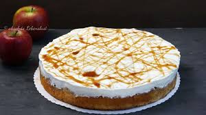 Wir stellen euch heute das rezept für den knusprigen rezepte. Apfel Karamell Kuchen Backen Apfelkuchen Rezept Mit Schmand Karamell Absolute Lebenslust