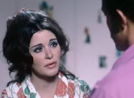 زينب أو كما يلقبها الجميع زوزو، ابنة الراقصة نعيمة ألماظية، فتاة تنتقل بعالمها من شارع محمد على وراقصاته إلى الجامعة، تطمح إلى التعليم وترك هذه المهنة لكنها ترتبط بقصة حب مع شاب. ØµÙˆØ±Ø© 81 Ù…Ù† ÙÙŠÙ„Ù… Ø®Ù„ÙŠ Ø¨Ø§Ù„Ùƒ Ù…Ù† Ø²ÙˆØ²Ùˆ Ø³Ø¹Ø§Ø¯ Ø­Ø³Ù†ÙŠ Ø§Ù„Ø¯Ù‡Ù„ÙŠØ² Ù‚Ø§Ø¹Ø¯Ø© Ø¨ÙŠØ§Ù†Ø§Øª Ø§Ù„Ø³ÙŠÙ†Ù…Ø§ Ø§Ù„Ù…ØµØ±ÙŠØ© ÙˆØ§Ù„ÙÙ†Ø§Ù†ÙŠÙ†