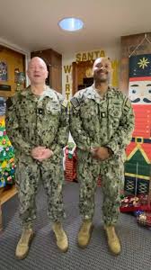 Submarine Group 10 wants to wish you a Merry Christmas and Happy  Holidays!!🎄🌟