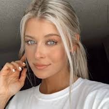 Kalee Campbell's Instagram, Twitter & Facebook