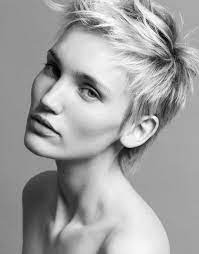 Portrait Nina Aurora By Gilbert Francois Short Hair Styles Very Short Hair Trendy Short Hair Styles
