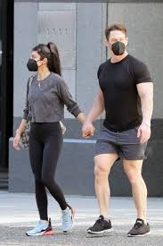 Oct 15, 2020 · shay shariatzadeh: Shay Shariatzadeh Out For A Stroll In Vancouver 01 Gotceleb