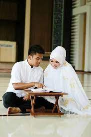Konsep prewedding islami berlatar masjid. Tetap Menarik Dan Sopan Ini Konsep Foto Prewedding Islami Wedding Market