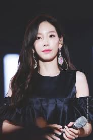 9 Idols Who Are Known To Be Introverted When Around Strangers Koreaboo Taeyeon Fashion Girls Generation Taeyeon Taeyeon
