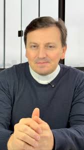 Quem é o maior no reino dos céus? Vamos juntos meditar sobre isso nesta  terça-feira! Envie essa oração para seus amigos e familiares abençoando  também a vida deles!🙏🏻♥️