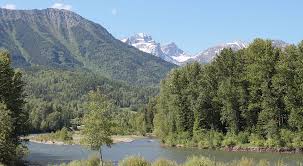 Things to do in elk river. Attractions In Fernie Fernie Stanford Waterslide Hotel In Fernie