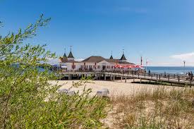 Zum haus gehört ein fahrstuhl, dampfbad, sauna und die tiefgarage sowie ein waschsalon. Miramar Usedom Ferienwohnungen Im Ostseebad Ahlbeck