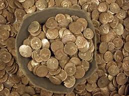 A california couple who found a stash of buried gold coins valued at $10 million may not be so lucky after all. Hoard Of Gold Coins Found In California Smart News Smithsonian Magazine