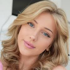 Lilly Blooms 🌸 - YouTube