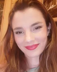 Manuela Becerra (@manueladoloresbecerra) • Facebook