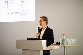 Aufgrund eines bugs, kann es manchmal bei schnellem wechsel zwischen den aufgaben dazu kommen. Detail Gesellschaft Fur Informatik E V